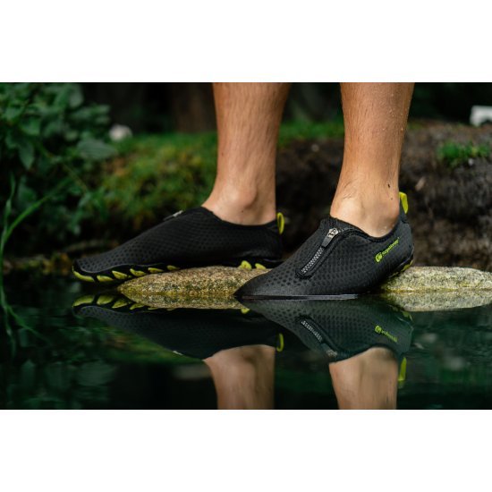 comfort pijn doen Niet ingewikkeld RidgeMonkey APEarel Dropback Aqua Shoes Black | Team Outdoors