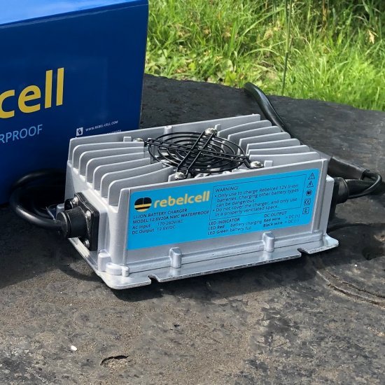 Rebelcell Acculader 12.6V20A Li-ion Waterproof